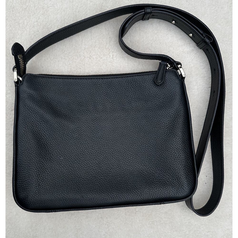 Kate Spade crossbody Black pebbled run around bag adjustable strap - Picture 8 of 8
